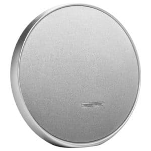 نمایی از یک اسپیکر بلوتوثی با طراحی مدرن