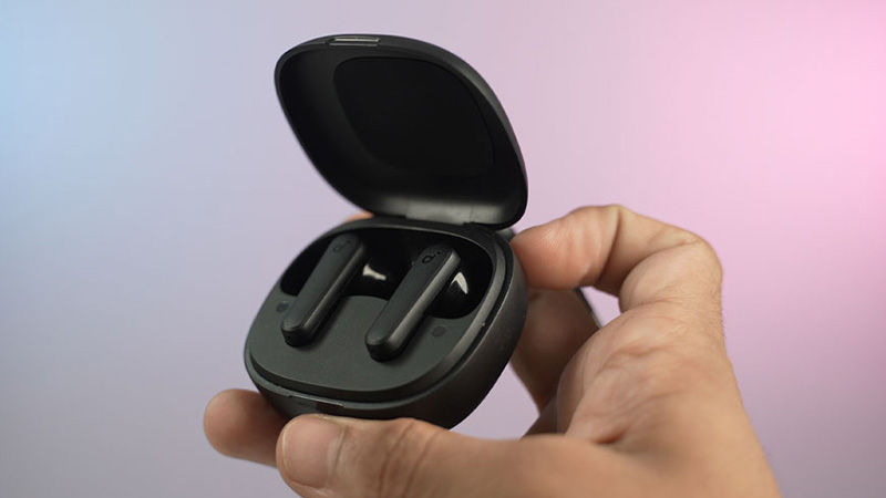 مقایسه هدفون و ایرپاد